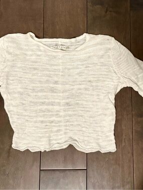 Alice + Olivia Ivory Lightweight Knit Crew Sweater